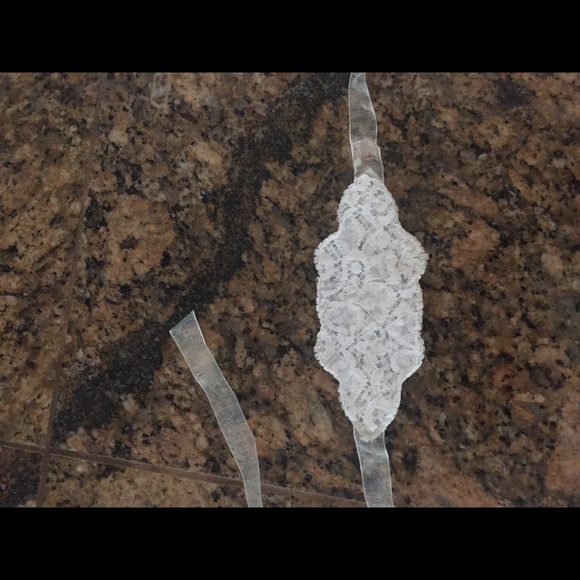 Stunning bridal wrist cuff and hair comb! - Picture 6 of 8